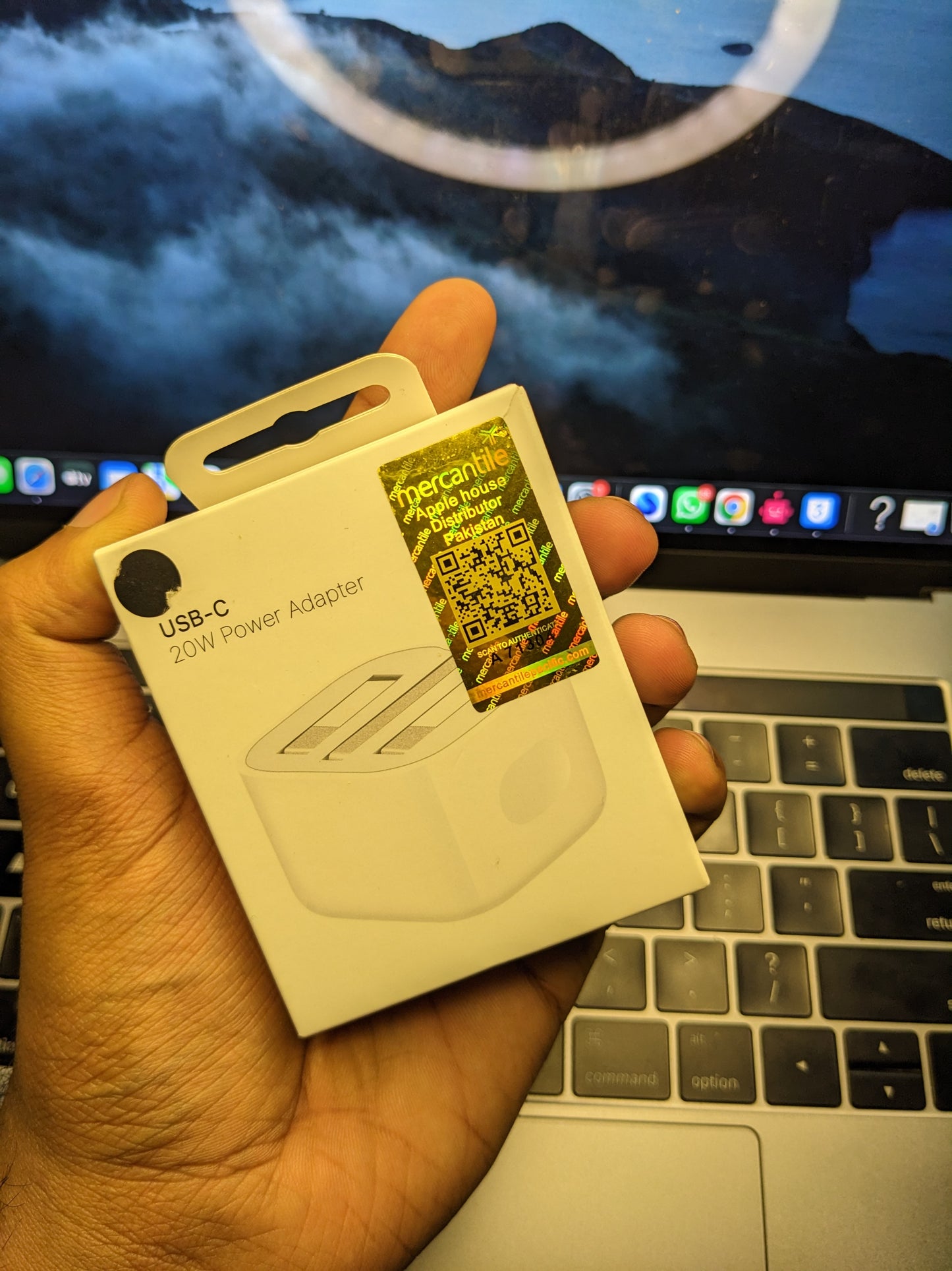 20W Fast Charger + FREE data  Cable ⚡