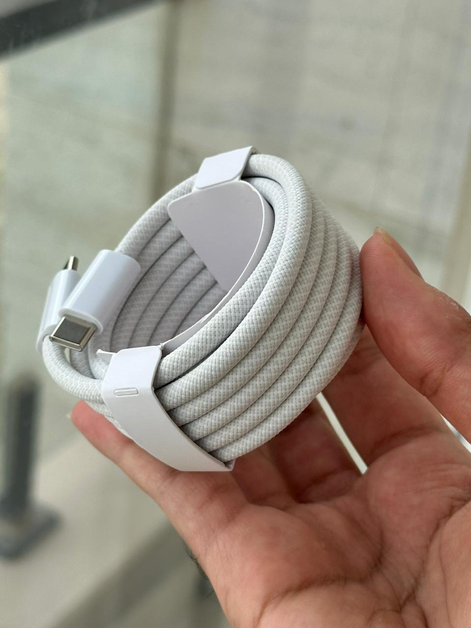 Apple 240W Type-C to Type-C Cable (2m)